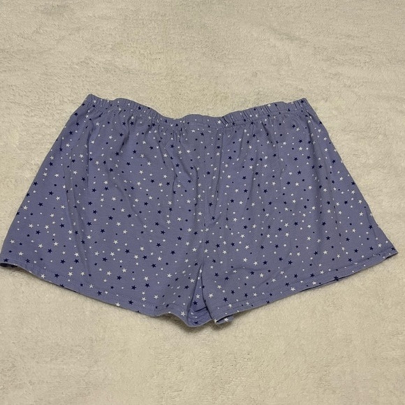 Bundle of 4 pajama bottoms. Size medium. 1 Top. Total of 5 - Picture 2 of 15